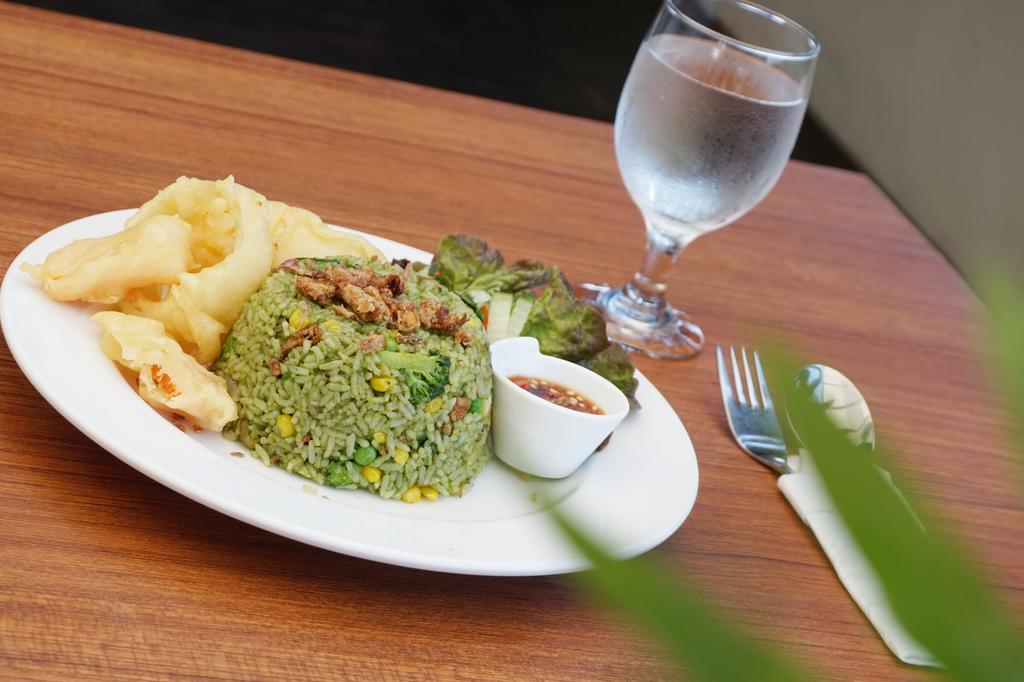 J4 Hotel Legian — о. Балі, Індонезія мініатюра 85