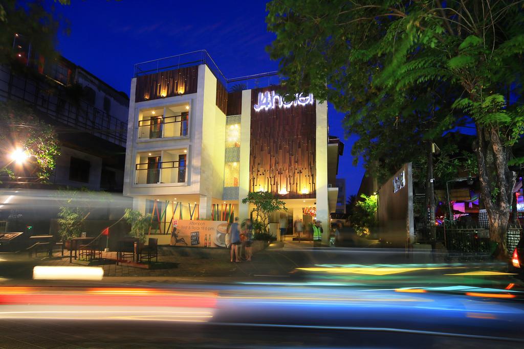 J4 Hotel Legian — о. Балі, Індонезія мініатюра 93