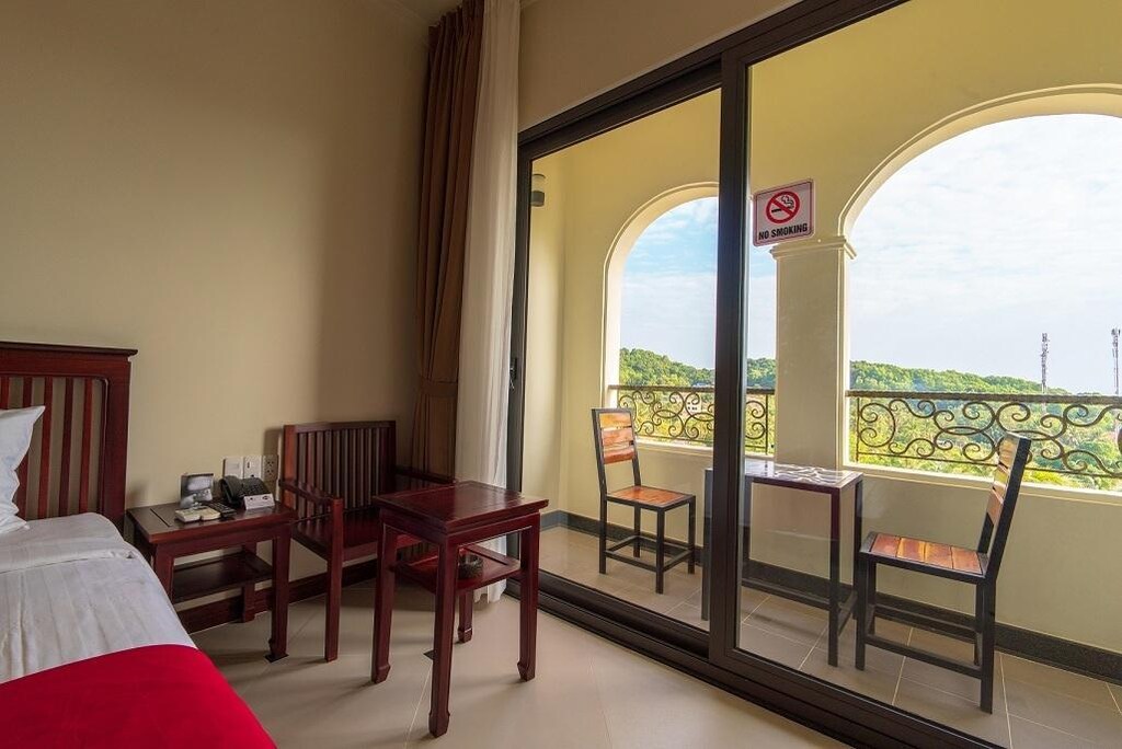 Praha Hotel — о. Фукуок, В'єтнам мініатюра 12