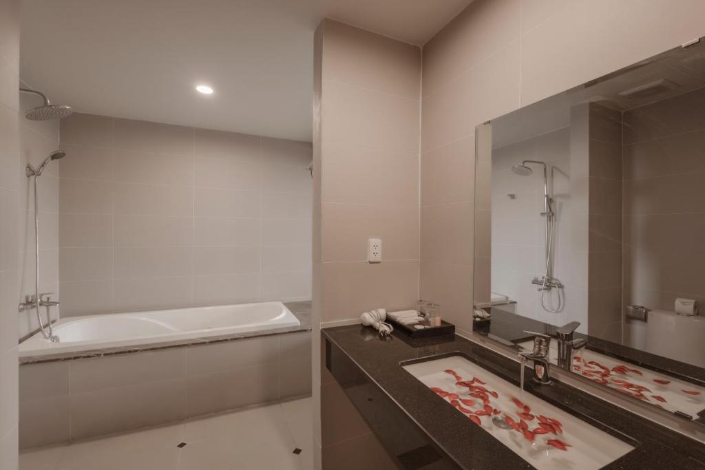 Praha Hotel — о. Фукуок, В'єтнам мініатюра 14