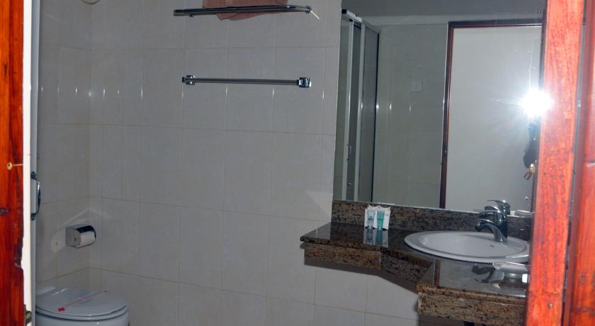 Lanka Super Corals Hotel — Хіккадува, Шрі Ланка мініатюра 20