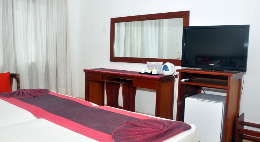 Lanka Super Corals Hotel — Хіккадува, Шрі Ланка мініатюра 24