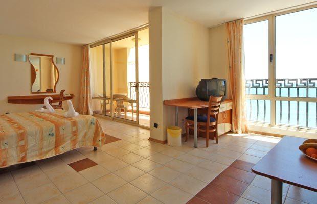 Royal Bay — Еленіте, Болгарія мініатюра 124