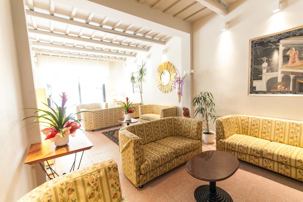 Napoleon Hotel — Габічче-Маре, Італія мініатюра 28