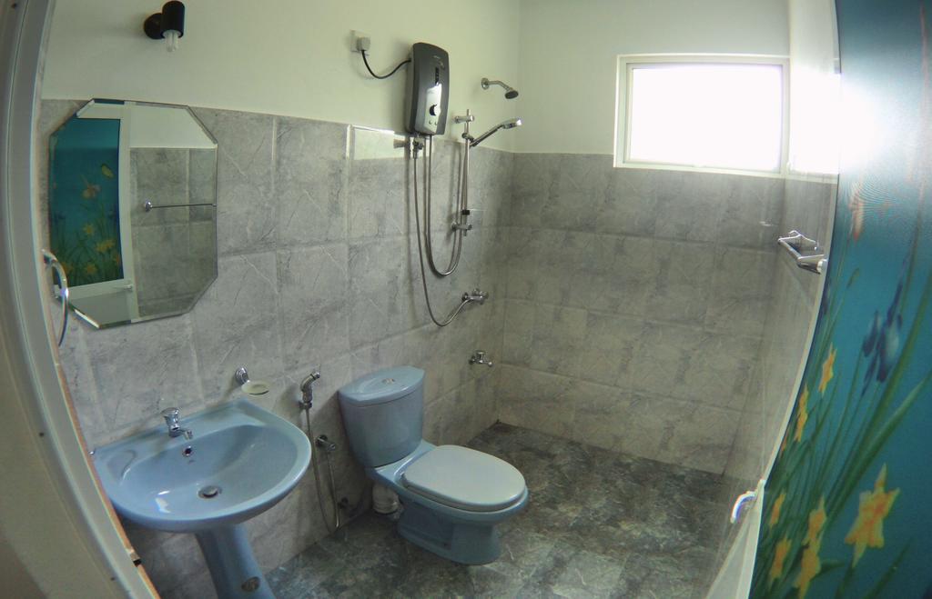 Tamara Motels — Хіккадува, Шрі Ланка мініатюра 6