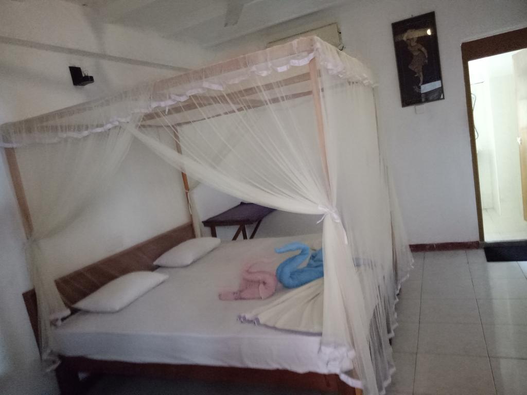 Polina Beach Resort — Хіккадува, Шрі Ланка мініатюра 37