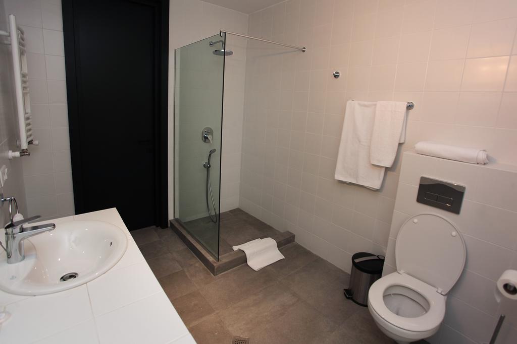 LM Club Hotel — Тбілісі, Грузія мініатюра 40