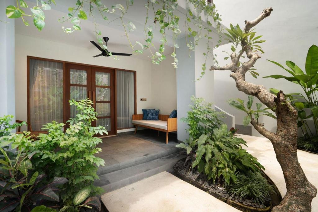 Dinara Ubud — о. Балі, Індонезія мініатюра 36