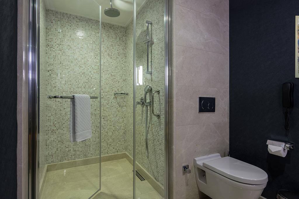 Double Tree by Hilton Istanbul Topkapi — Стамбул, Туреччина мініатюра 28