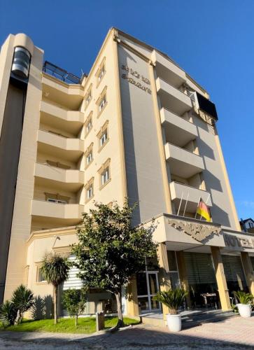 Princ Hotel — Голем, Албанія мініатюра 9