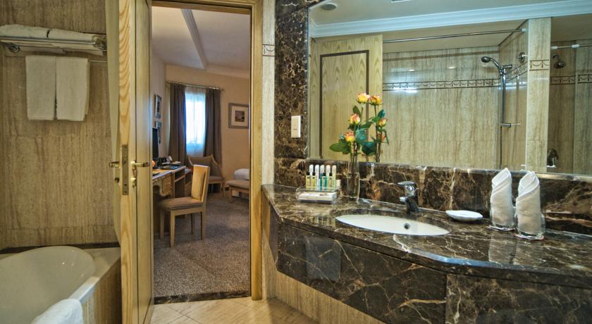 City Seasons Hotel Dubai — Дубаї, Об'єднані Арабські Емірати мініатюра 29