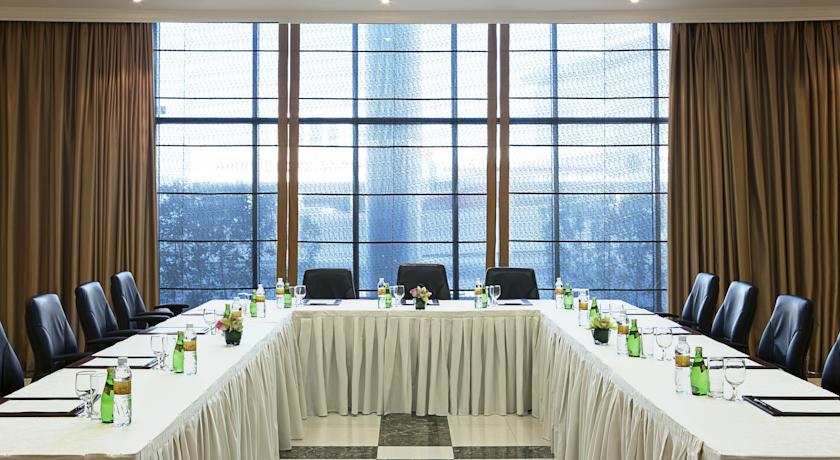 City Seasons Hotel Dubai — Дубаї, Об'єднані Арабські Емірати мініатюра 35