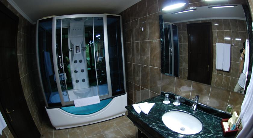Era Palace Hotel — Батумі, Грузія мініатюра 10