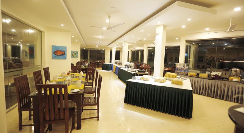 Hikkaduwa Beach Hotel — Хіккадува, Шрі Ланка мініатюра 13