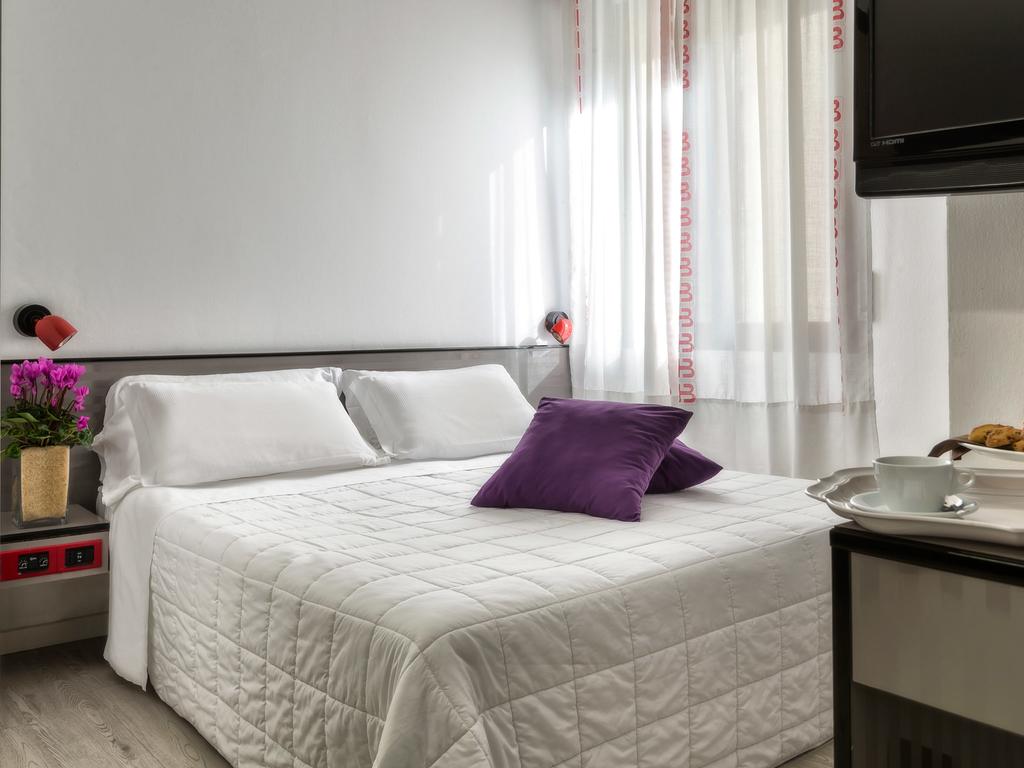 Boemia Hotel — Річчоне, Італія мініатюра 10