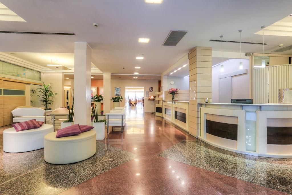 Boemia Hotel — Річчоне, Італія мініатюра 12