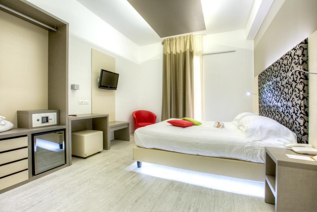 Boemia Hotel — Річчоне, Італія мініатюра 17