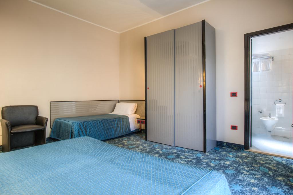 Boemia Hotel — Річчоне, Італія мініатюра 18