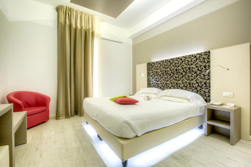 Boemia Hotel — Річчоне, Італія мініатюра 20
