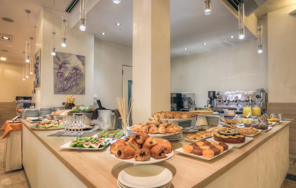 Boemia Hotel — Річчоне, Італія мініатюра 25