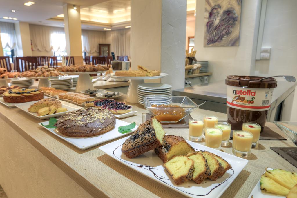 Boemia Hotel — Річчоне, Італія мініатюра 28