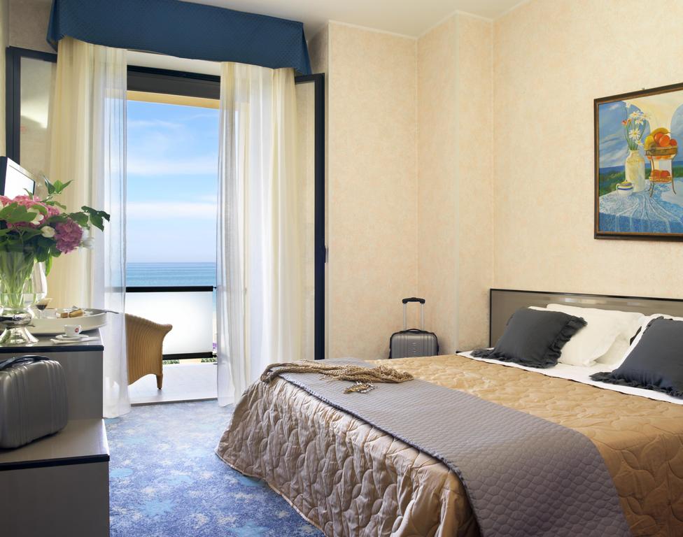 Boemia Hotel — Річчоне, Італія мініатюра 31