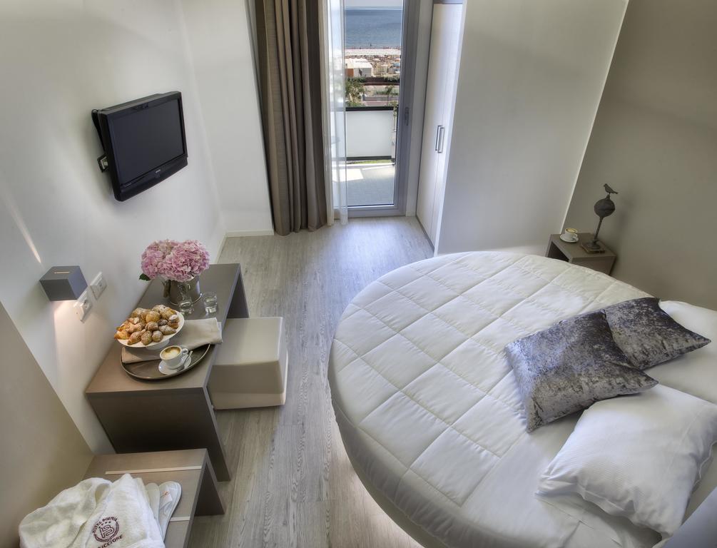 Boemia Hotel — Річчоне, Італія мініатюра 42
