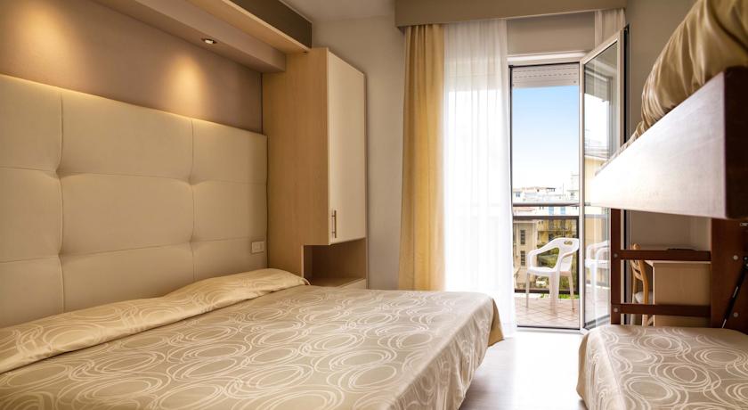 Torino Hotel — о. Вентотене, Італія мініатюра 23