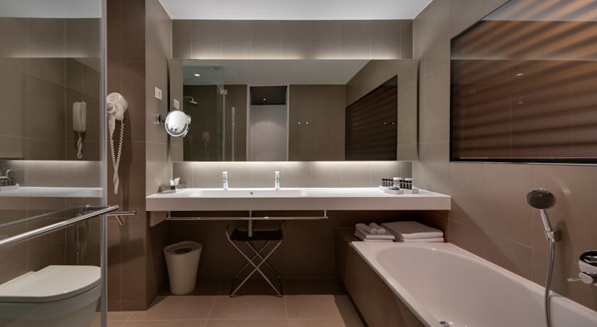 Lone Hotel, П-ів Істрія, Хорватія мініатюра 20