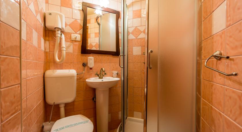 Monte Cristo Hotel — Боко-Которська бухта, Чорногорія мініатюра 14