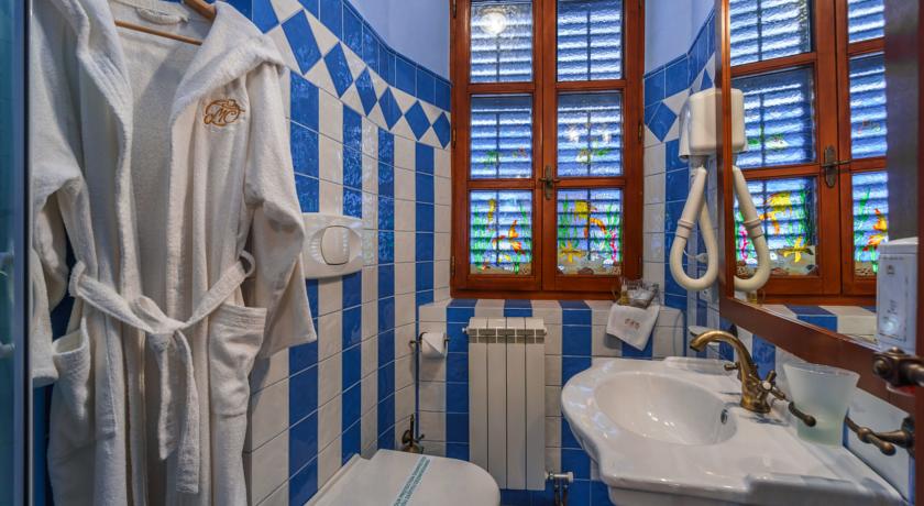 Monte Cristo Hotel — Боко-Которська бухта, Чорногорія мініатюра 24