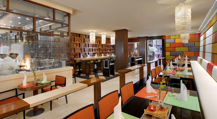 Crowne Plaza Dubai Jumeirah — Дубаї, Об'єднані Арабські Емірати мініатюра 79