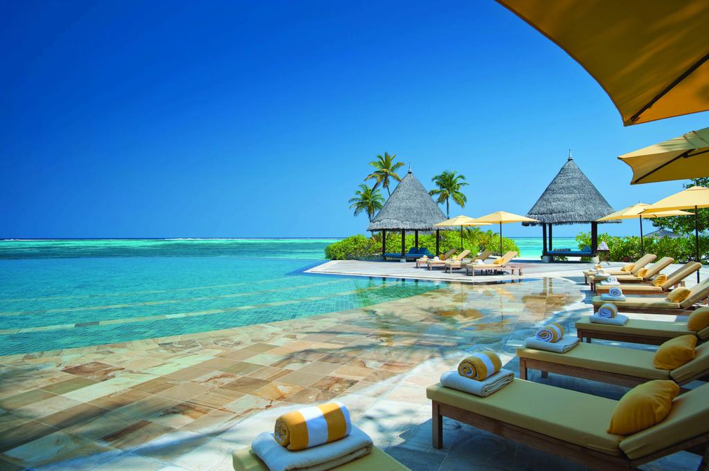 Four Seasons Resort Maldives at Kuda Huraa — Північний Мале Атол, Мальдіви — фото 1