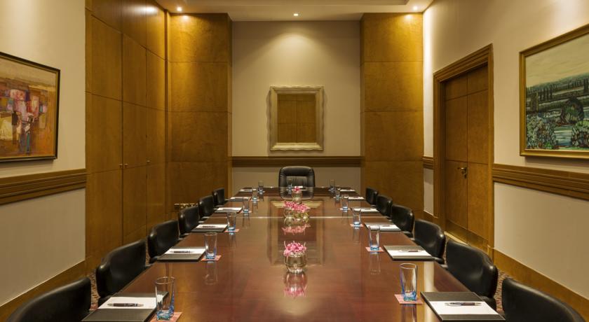 Sheraton Amman Al Nabil Hotel — Амман, Йорданія мініатюра 161