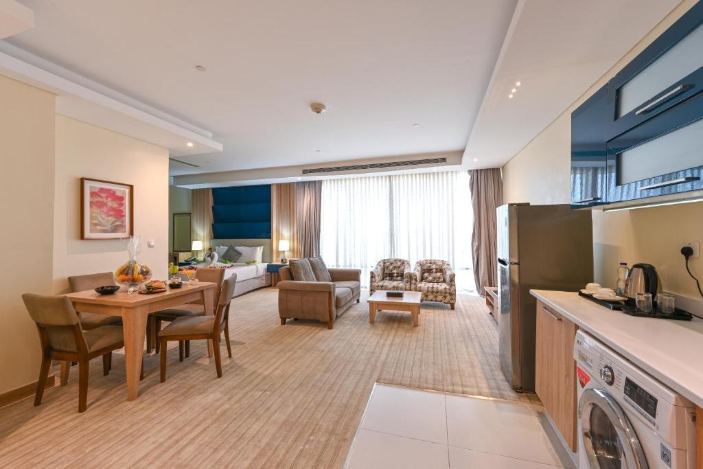 Al Mansour Suites Hotel — Доха, Катар мініатюра 8
