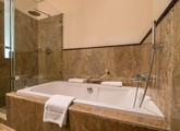 Radisson Blu Hotel Doha — Доха, Катар мініатюра 16