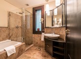 Radisson Blu Hotel Doha — Доха, Катар мініатюра 13