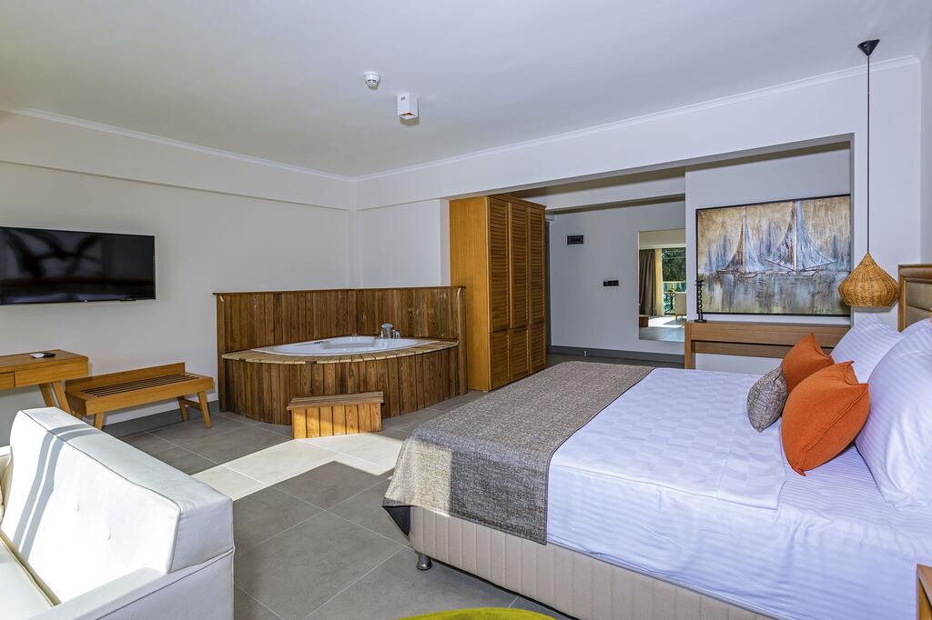 Yalipark Beach Hotel Yalikavak, Бодрум, Туреччина мініатюра 8