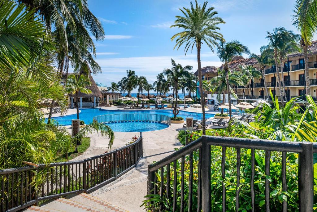 Catalonia Yucatan Beach Resort & Spa Hotel Puerto Aventuras — Рівʼєра-Майя, Мексика — фото 1