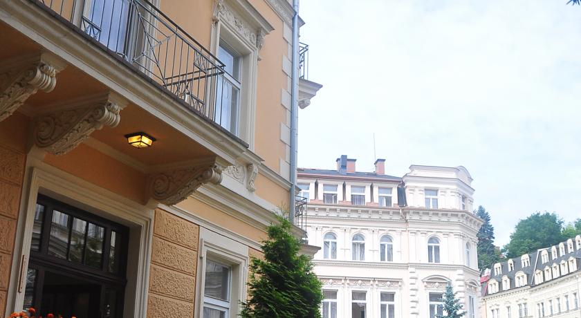 Lauretta Villa — Карлові Вари, Чехія мініатюра 9