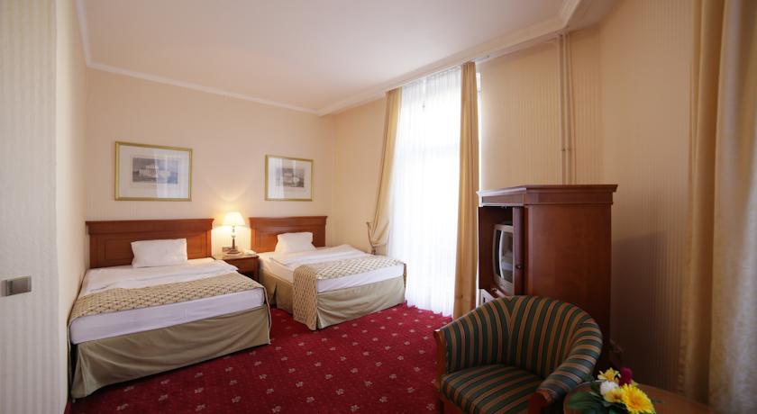 Lauretta Villa — Карлові Вари, Чехія мініатюра 39