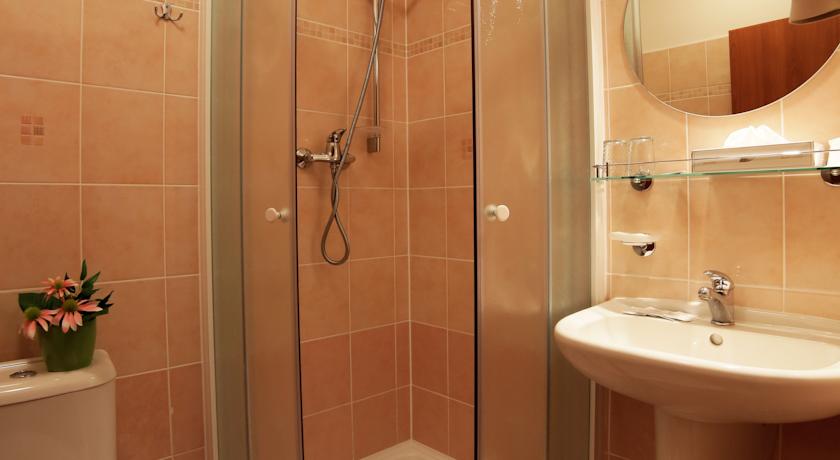 Lauretta Villa — Карлові Вари, Чехія мініатюра 41