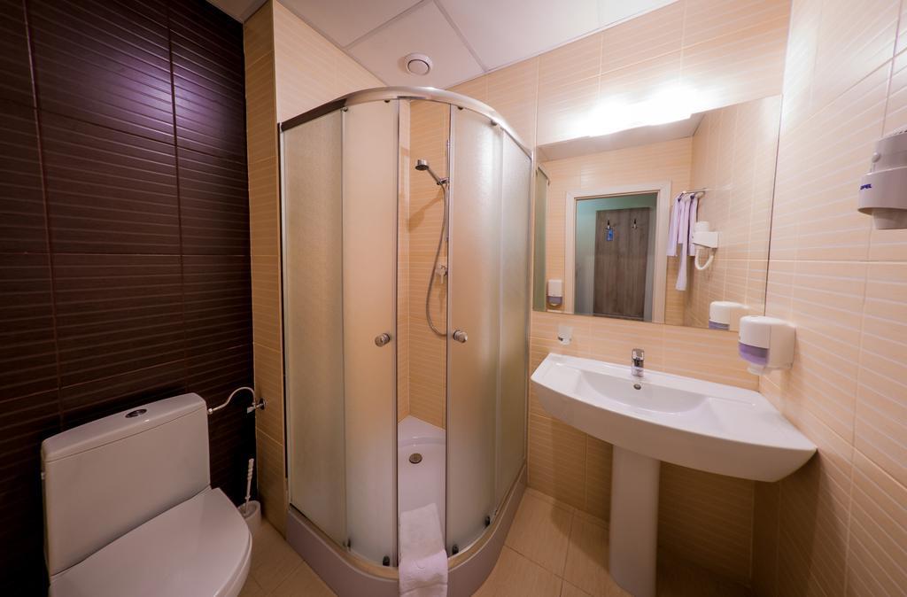 Raziotel Boryspilska — Київ, Україна мініатюра 10