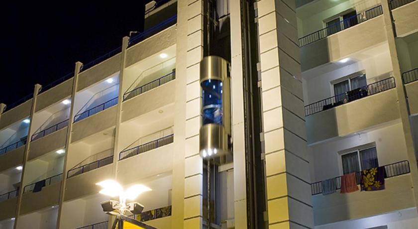 Pineda Splash Hotel 30º Hotels — Коста Барселона, Іспанія мініатюра 13