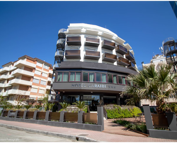 Caraibi Hotel Milano Marittima — Мілано Маріттіма, Італія — фото 1