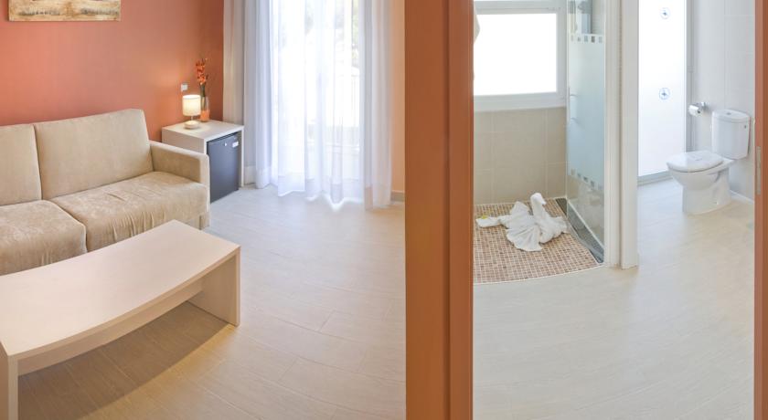 GHT Balmes Aparthotel & Splash — Коста Барселона, Іспанія мініатюра 16