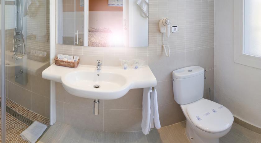 GHT Balmes Aparthotel & Splash — Коста Барселона, Іспанія мініатюра 21