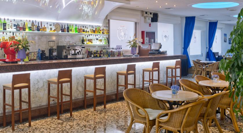 GHT Balmes Aparthotel & Splash — Коста Барселона, Іспанія мініатюра 29