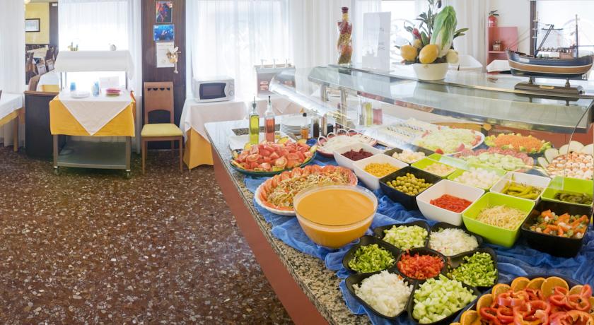GHT Balmes Aparthotel & Splash — Коста Барселона, Іспанія мініатюра 38