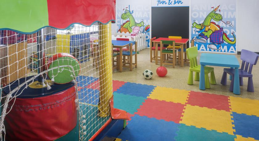 GHT Balmes Aparthotel & Splash — Коста Барселона, Іспанія мініатюра 43